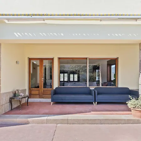 Villa 7br & 7ba Wpool & Backyard Prime Location!