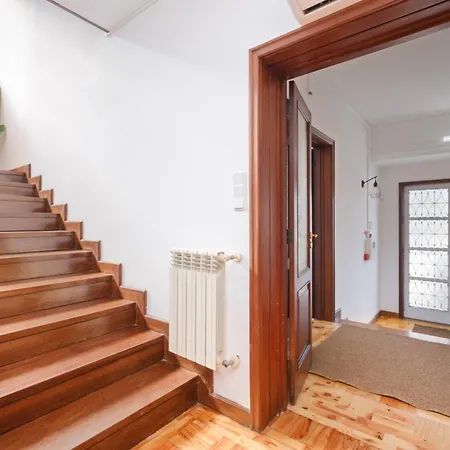 Villa 7br & 7ba Wpool & Backyard Prime Location!