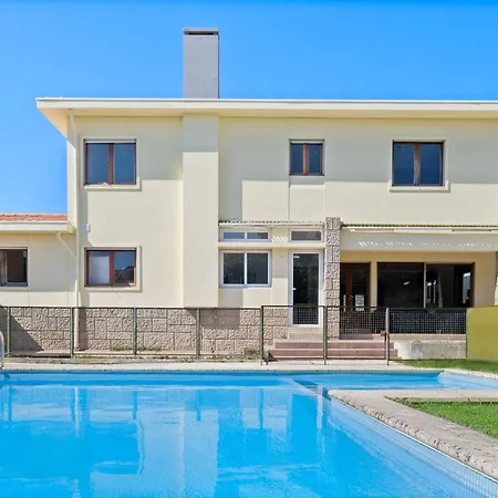 Villa 7br & 7ba Wpool & Backyard Prime Location! *